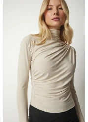 Happiness İstanbul بلوزة نسائية ذات ياقة عالية ومفصلة بتصميم كريمي FF00135