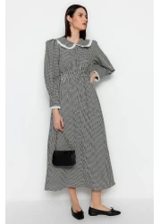  Modest فستان منسوج من القماش المزخرف باللون الأسود مع طوق وخصر وتفاصيل Gipe TCTSS23EB00282