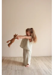 Oh La La Koala For Little Ones مجموعة موسلين بتفاصيل خلفية مخططة باللون الأخضر