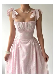 Julidress فستان ميدي بتفاصيل مشد مزين بنقشة الزهور ومطويات مميزة