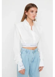  Collection قميص قصير من البوبلين الأبيض من Sagaza Studio - TPRSS22GO00006