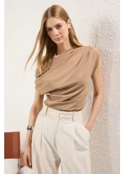  Collection بلوزة غير متماثلة - تفاصيل ربط وثنيات حجرية