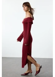  Collection فستان رصاص متوسط الطول بياقة كارمن باللون العنابي المرن والناعم - TWOAW24EL00803