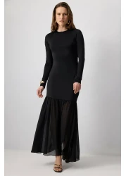 Touche Prive فستان بياقة دائرية وتنورة مجمعة