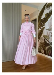 Aselim Hijap Moda تنورة قماش بوبلين مخططة وقميص بدلة بتفاصيل حجرية باللون الوردي