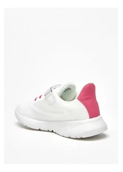 Oaklan by Shoexpress حذاء رياضي مزخرف مع خطاف وإغلاق حلقي