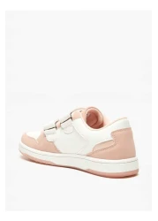 Little Missy حذاء رياضي بألوان متباينة مزود بخطاف وحلقة للإغلاق