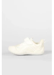 Vicco حذاء رياضي أبيض للجنسين من Yaomi Basic الخطوة الأولى