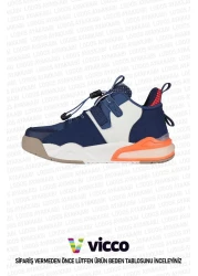 Vicco حذاء رياضي للأولاد من Yard Model خفيف الوزن وغير قابل للانزلاق باللون الأزرق الداكن