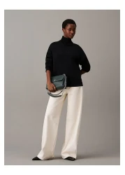 Calvin Klein Re-lock conv shoulder bag_pbl