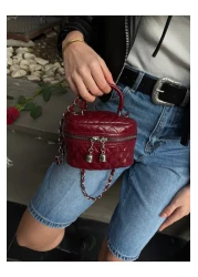 minebag حقيبة كروس نسائية من الجلد الصناعي باللون العنابي