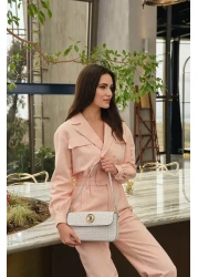 U.S. Polo Assn. حقيبة كتف نسائية بيضاء موديل Us8579 - حصريًا عبر الإنترنت