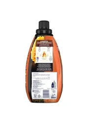 Comfort Ultimate Care Concentrated Fabric Softener Indulgent 900ml