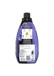 كومفورت ألتيميت كير منعم الأقمشة المركز غاردينيا الأنيقة 900مل .