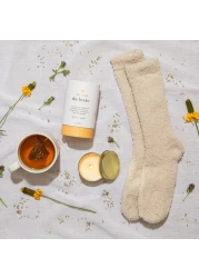 Unboxme Luxe Self Care Gift Box for Women Premium Care Package with Hugs Card Soothing Spa Basket for Relaxation and Wellness