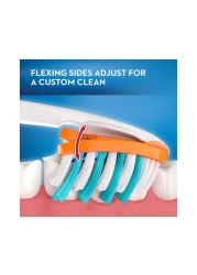 أورال بي برو إكسبيرت كلين لاين برو فليكس 38 فرشاة أسنان يدوية متوسطة الصلابة باللون الأزرق