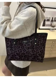 حقيبة كتف كبيرة السعة متعددة الاستخدامات مطبوعة بنمط نمر للنساء، باللون البني الداكن، مزودة برباط وحلقات معد