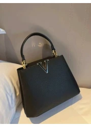 الحقيبة الكتفية ذات الحمل الكبير بتصميم منقوش وخيوط التطريز، ذات لون أحادي من قماش بو مقاوم للماء وذات مقبضين