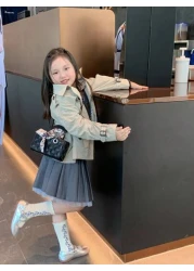 حقيبة يد صغيرة جديدة مع وشاح مطرز، حامل أحمر شفاه، حقيبة كروس عصرية