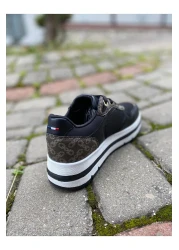 U.S. Polo Assn. حذاء رياضي مريح ومريح بنعل متوسط من US POLO532625 شيري WMN 4FX