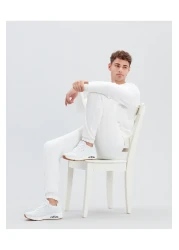 Skechers حذاء رياضي أبيض للرجال من Uno - Stand On Air 52458 Wht