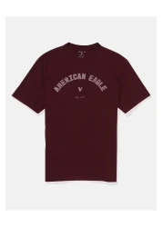 American Eagle تي شيرت بشعار AE