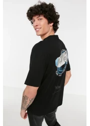  Collection تي شيرت أسود كبير الحجم بطبعة فنية - كم قصير، نسيج 100% TMNSS21TS3668