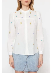  Collection Ecru Embroidery Detailed Regular Regular Fit Woven Shirt Twoss23Go00152