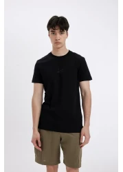 Defacto تي شيرت بأكمام قصيرة مطبوع برقبة دائرية وقصة ضيقة C5647ax24hs