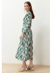  Modest فستان منسوج بحزام أخضر منقوش ومفصل TCTSS24EB00233