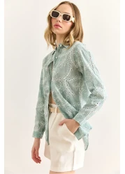 Olalook قميص نسائي بتفاصيل صدفة هندسية باللون الأخضر GML-19001324