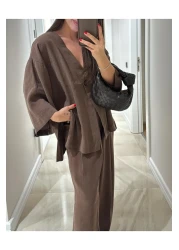 Lavanta Tekstil طقم بنطلون كيمونو بياقة على شكل حرف V وزر واحد