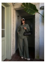 minaaise طقم قميص وسروال من قماش الفيسكوز ذو قصة واسعة مخطط باللون الأخضر للنساء 29046