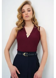 Trend Alaçatı Stili بلوزة نسائية باللون العنابي بياقة V عميقة وإكسسوارات معدنية بدون أكمام من Ottoban ALC-X13784