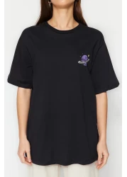  Collection Black 100% Cotton Front and Back Galaxy Printed Boyfriend Fit Crew Neck Knitted T-Shirt TWOSS23TS00257