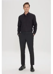 AC&Co / Altınyıldız Classics بنطال كلاسيكي للرجال ذو قصة عادية باللون الأسود وجيب جانبي مريح