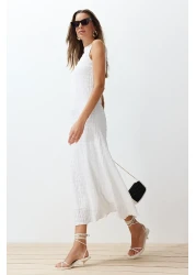  Collection White Plain Texture A-line/Bell Form Crew Neck Texture Maxi Dress TWOSS24EL00683