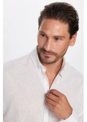 Tudors سلسلة كتان فاخرة للرجال - قميص رياضي أبيض بأكمام طويلة وقصة ضيقة