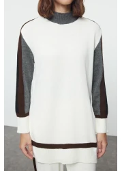  Modest طقم تريكو أبيض بياقة واقفة - TCTAW25US00030