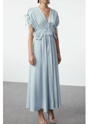  Collection فستان سهرة أنيق من البوبلين باللون الأزرق الفاتح مع تفاصيل زهور ثلاثية الأبعاد فستان التخرج الليلي TPRSS24EL00282