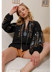 Trend Alaçatı Stili Women's Black Crew Neck Front and Sleeves Embroidered Linen Woven Blouse ALC-X10193