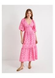 Koton فستان طويل بقصة منخفضة وأكمام بالون وأزرار