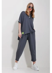 Trend Alaçatı Stili بدلة نسائية أنثراسايت برقبة دائرية غير متماثلة وبلوزة وسروال ALC-X11604
