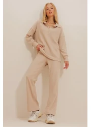 Trend Alaçatı Stili طقم علوي بياقة بولو بيج للسيدات وبنطلون بالازون تريكو من الأسفل ALC-796-001