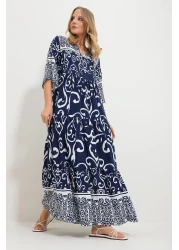 Trend Alaçatı Stili فستان فيسكوز منقوش برباط أمامي باللون الأزرق الداكن للنساء Alc-X11595