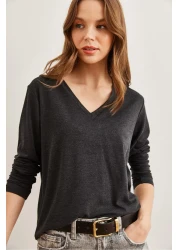 Olalook بلوزة نسائية سوداء من الفيسكوز برقبة على شكل حرف V - BLZ- 19002729