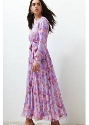  Modest فستان منسوج من الشيفون مبطن ومزين بالزهور باللون الوردي TCTSS24EB00151