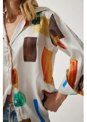 Happiness İstanbul قميص نسائي ذو سطح من الساتان بنمط العظام باللون البني RG00019