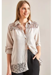 Bianco Lucci قميص مطوية بأكمام منقوشة من الدانتيل للنساء