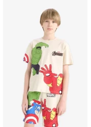 Defacto بدلة Marvel Avengers للأولاد مكونة من قطعتين تي شيرت بأكمام قصيرة E0346a825sm